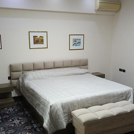 Royal Aparthotel Vlore Ngoại thất bức ảnh