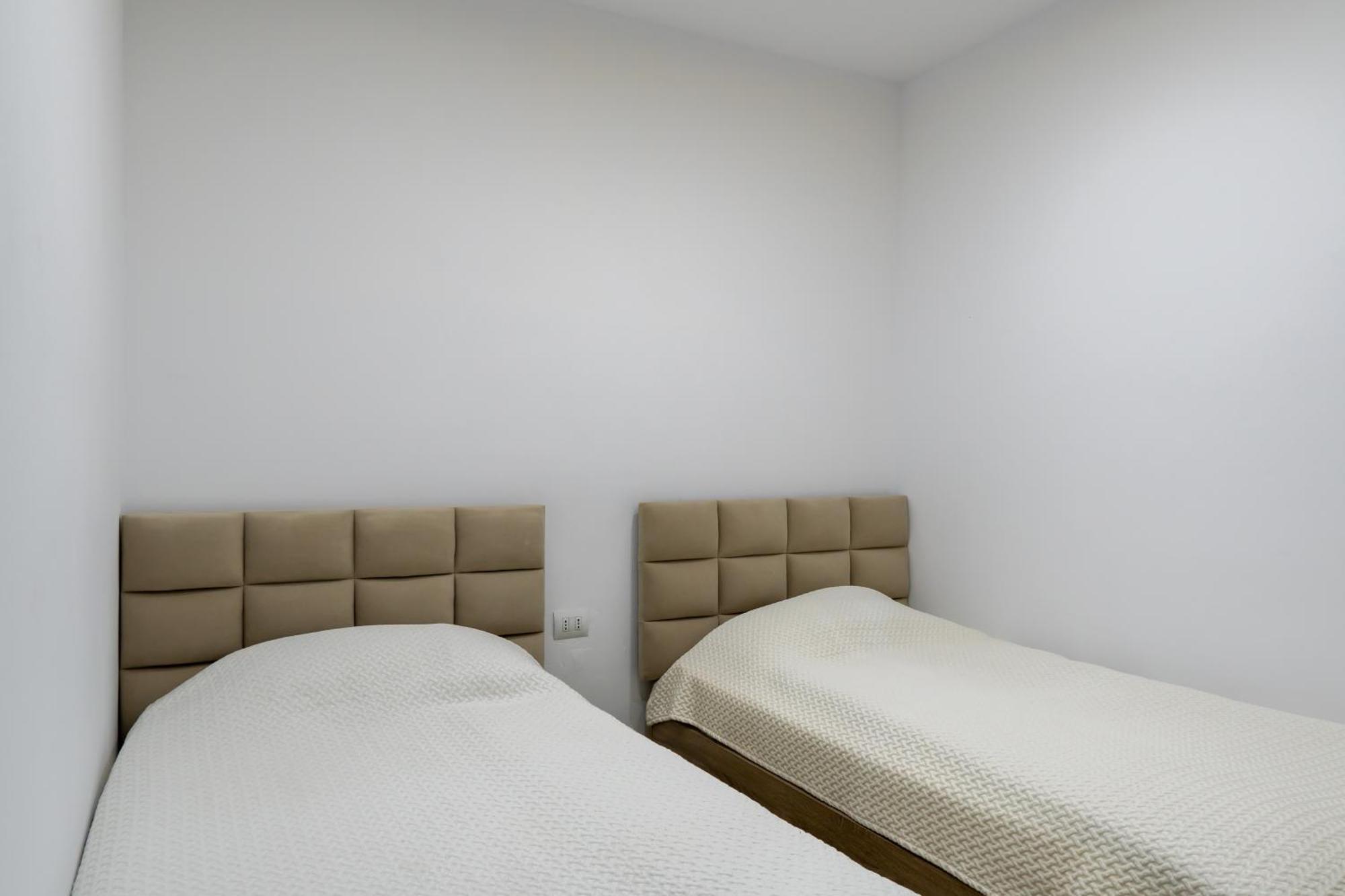 Royal Aparthotel Vlore Ngoại thất bức ảnh