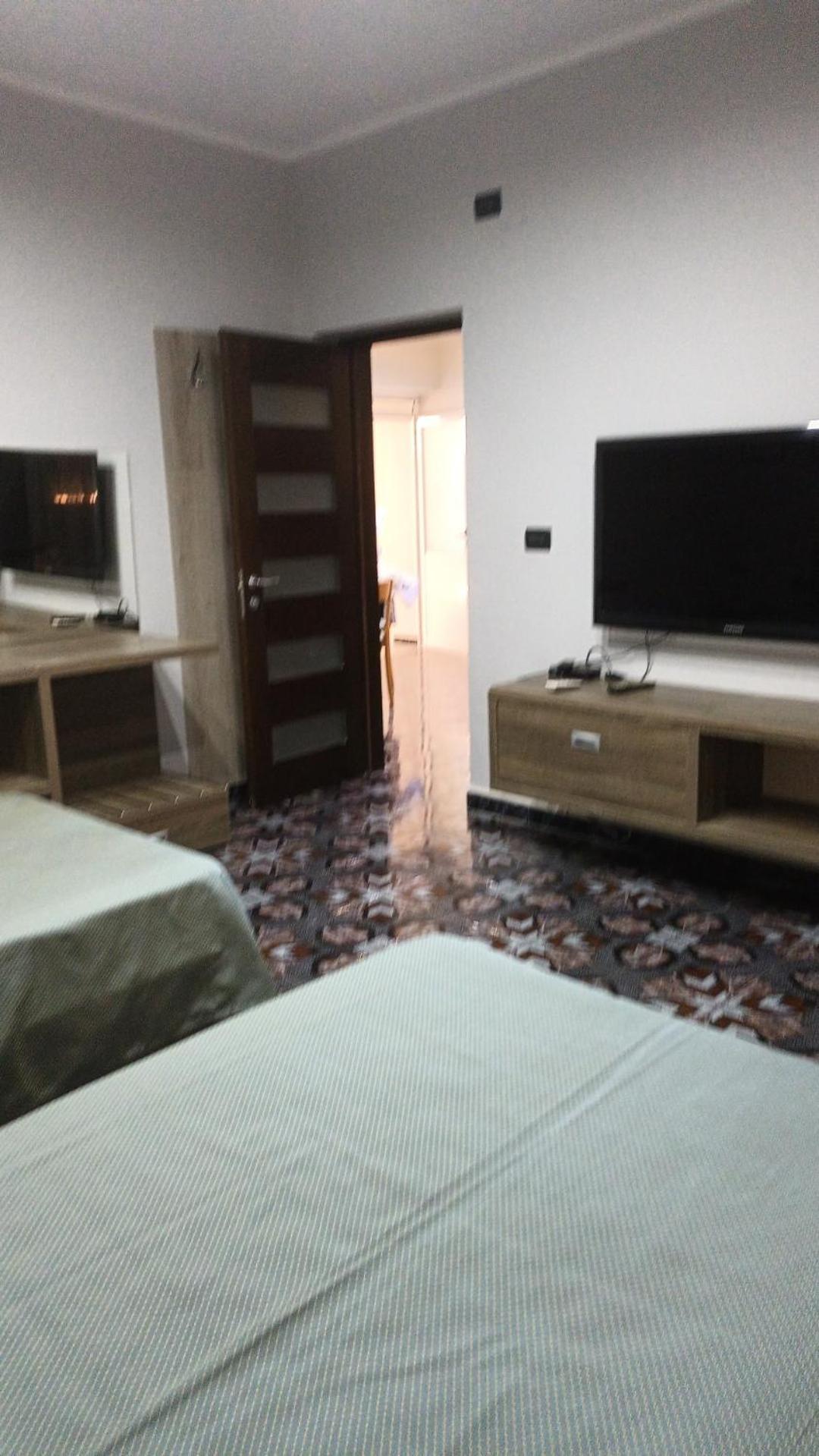 Royal Aparthotel Vlore Ngoại thất bức ảnh