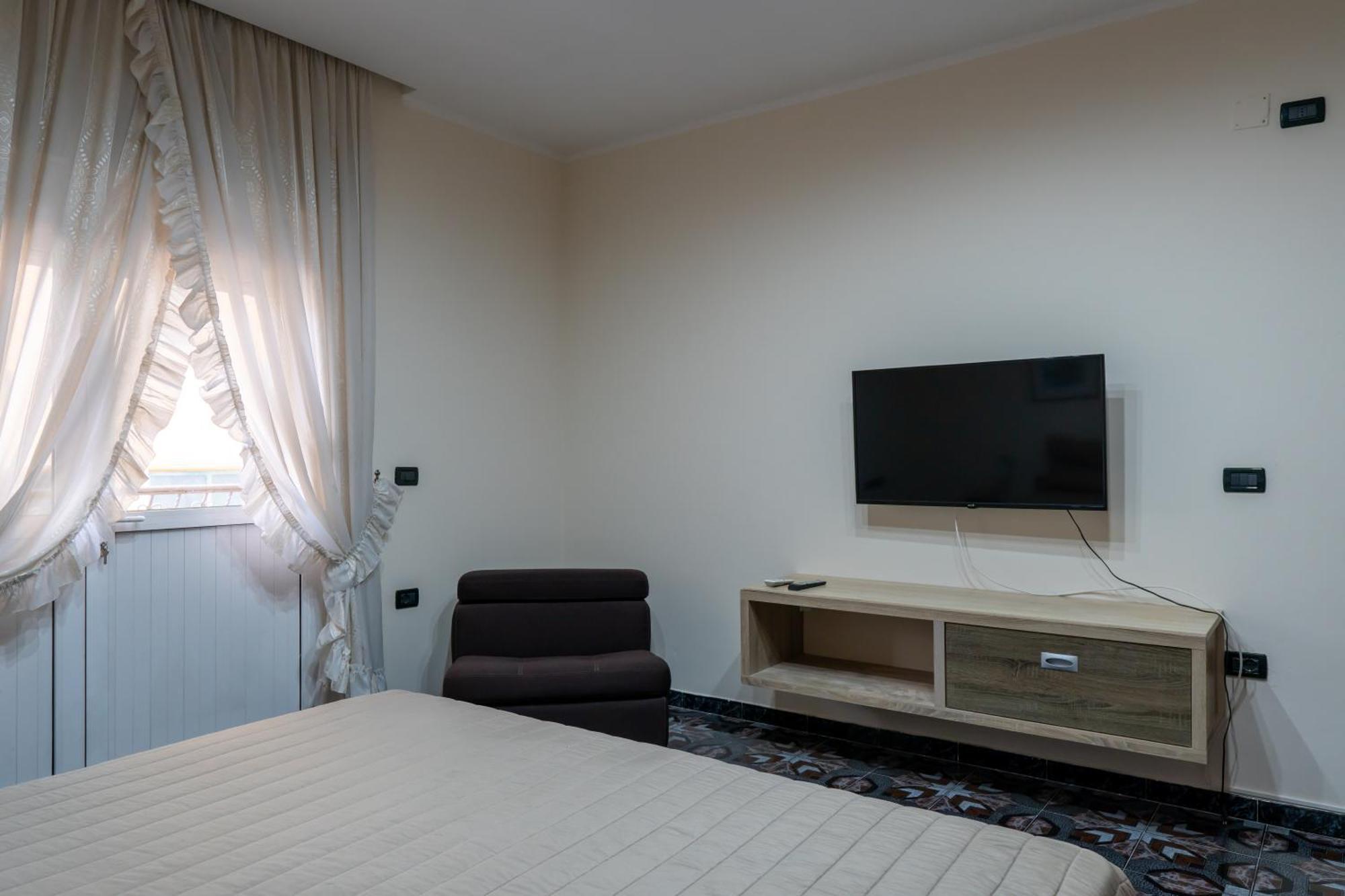 Royal Aparthotel Vlore Ngoại thất bức ảnh